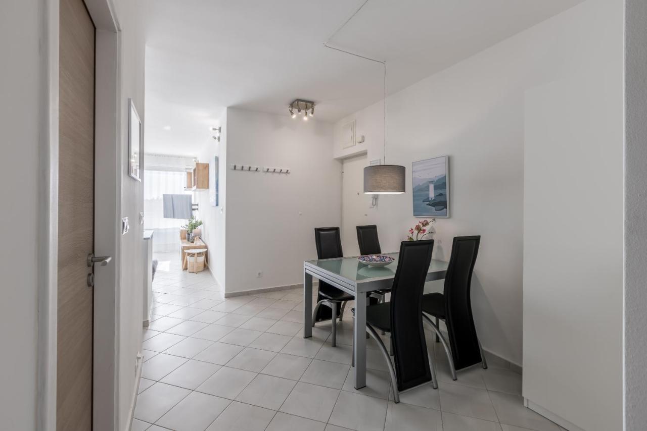 Sundowners Apartment, 52Qm, Double & Single Bed, 10 Min From Old Town Of Split Exterior foto