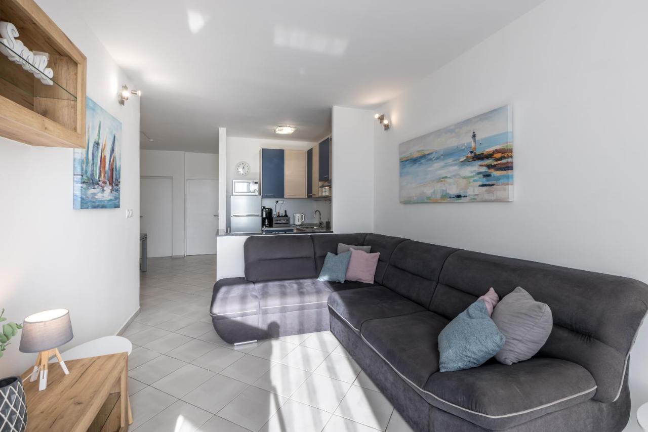 Sundowners Apartment, 52Qm, Double & Single Bed, 10 Min From Old Town Of Split Exterior foto